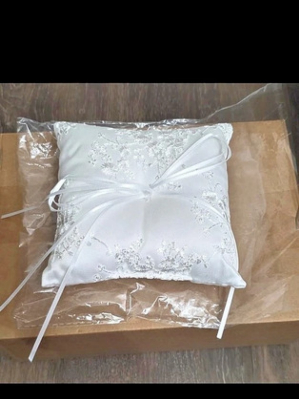 Quikws Wedding Ring Pillow Ceremony 5.9 x 5.9 White